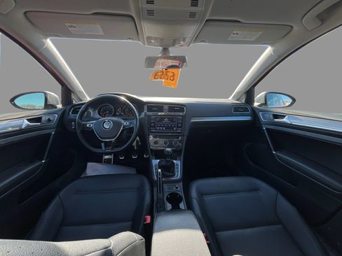 Used 2018 Volkswagen Golf Alltrack SE image 23