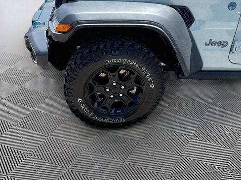 Used 2023 Jeep Wrangler Unlimited w/ Cold Weather Group AWD/4WD image 35