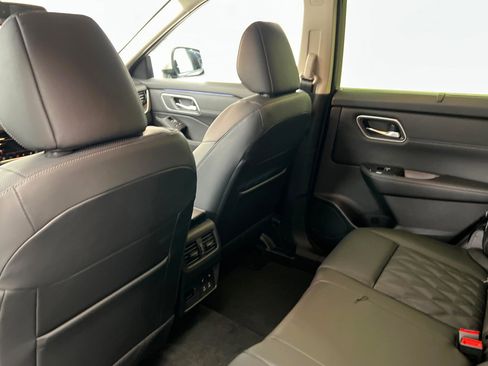 New 2026 Nissan Rogue Platinum w/ Platinum Premium Package image 19