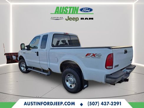 Used 2006 Ford F250 XL image 2