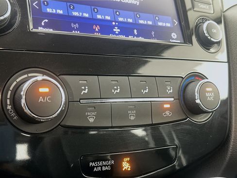 Used 2019 Nissan Rogue Sport S FWD image 22