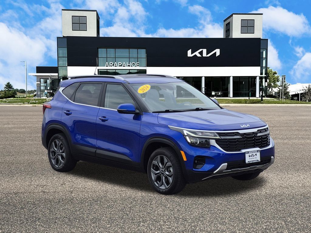 Certified 2024 Kia Seltos S AWD/4WD image 2