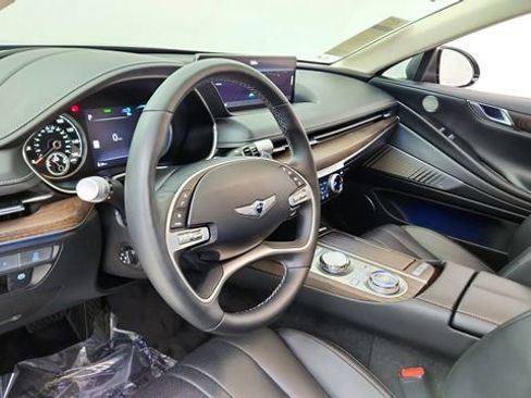 Used 2024 Genesis G80 image 19
