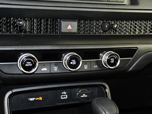 Certified 2025 Honda CR-V LX image 28