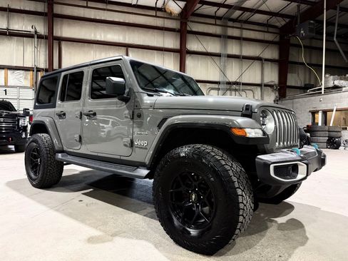 Used 2021 Jeep Wrangler Unlimited Sahara AWD/4WD image 1