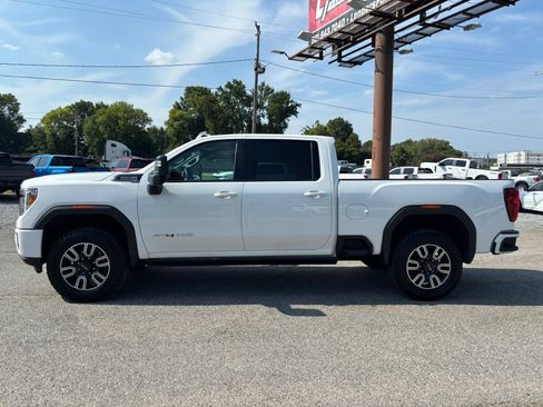Used 2023 GMC Sierra 2500 AT4 w/ AT4 Premium Plus Package AWD/4WD image 2
