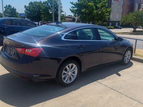 Used 2025 Chevrolet Malibu LT FWD image 4