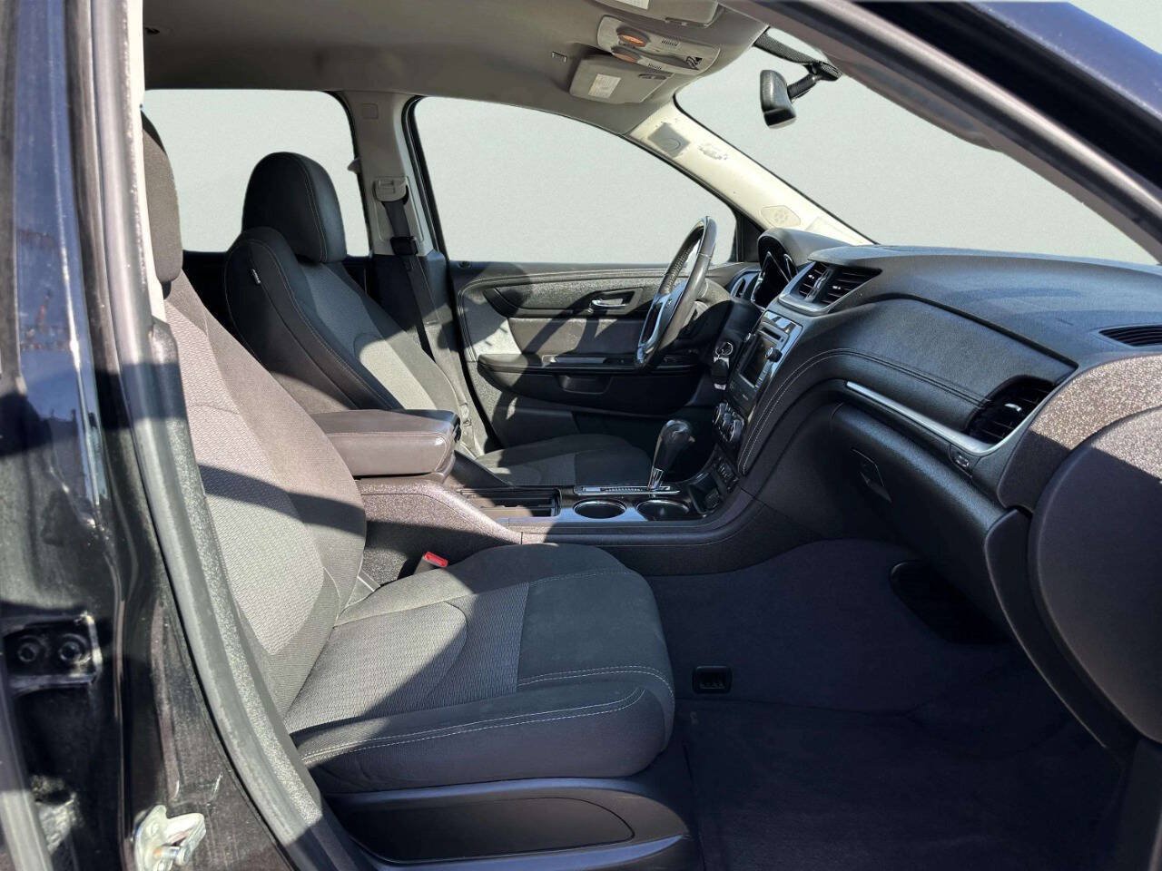 Used 2017 Chevrolet Traverse LT AWD/4WD image 17