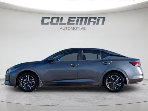 Certified 2025 Nissan Sentra SV FWD image 8
