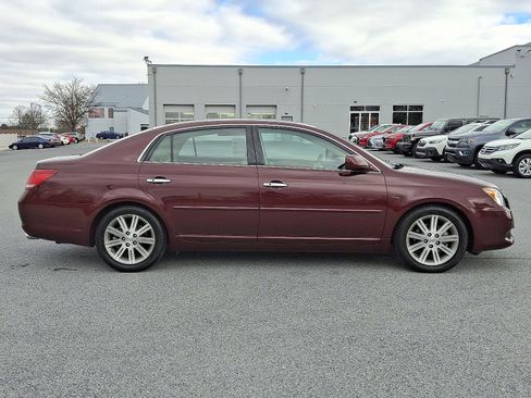 Used 2009 Toyota Avalon Limited image 8