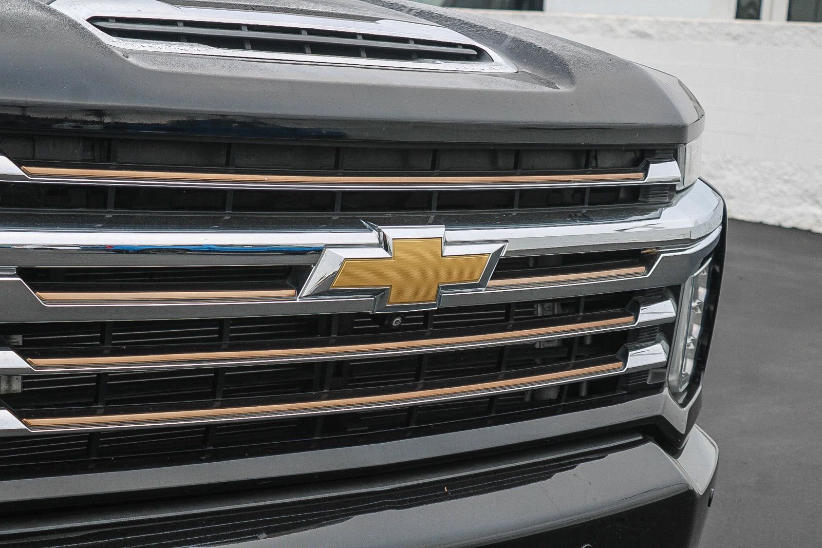 Used 2023 Chevrolet Silverado 2500 High Country w/ LPO, Hitch Package AWD/4WD image 11