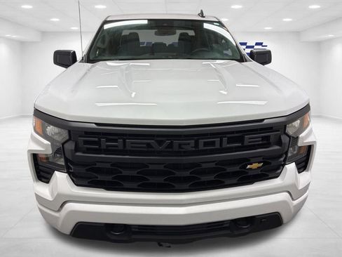 Used 2023 Chevrolet Silverado 1500 Custom image 2