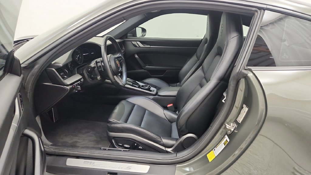 Used 2021 Porsche 911 Carrera S RWD image 55