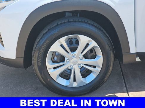 New 2026 Chevrolet Trax LS w/ Driver Confidence Package FWD image 35