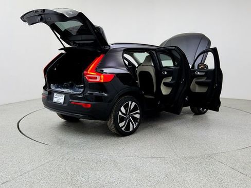 New 2026 Volvo XC40 B5 Plus w/ Climate Package image 11