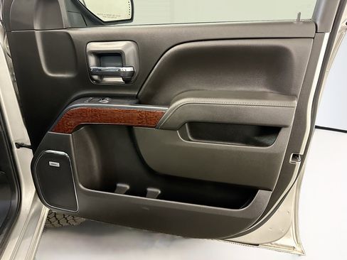 Used 2018 GMC Sierra 1500 SLT image 34