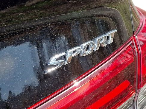 Certified 2022 Honda Civic Sport image 30