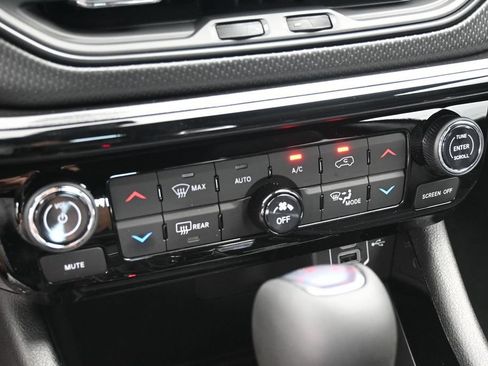 New 2026 Jeep Compass Limited w/ Sun, Sound & Navigation Group AWD/4WD image 18
