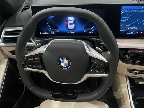 Used 2025 BMW 330i xDrive Sedan w/ Premium Package image 19