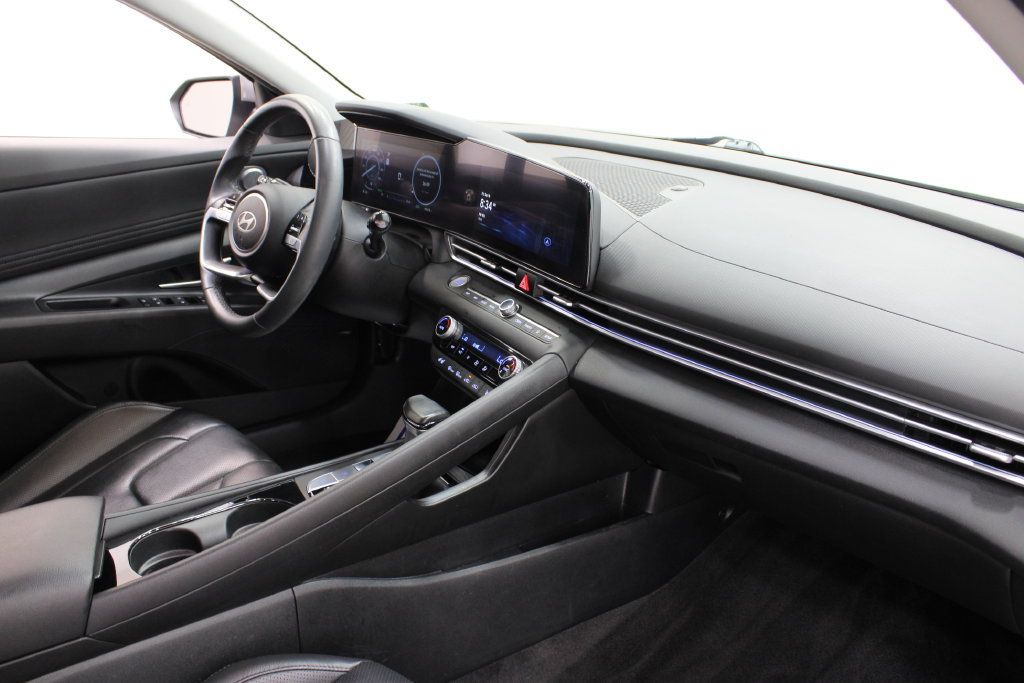Used 2024 Hyundai Elantra Limited FWD image 26