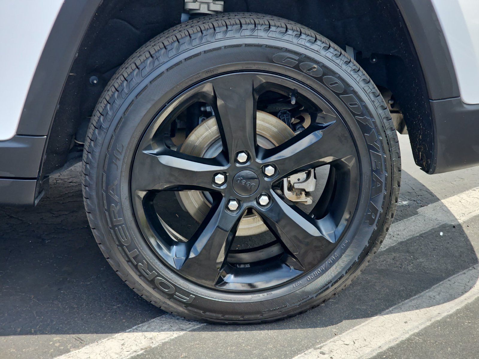 Used 2022 Jeep Grand Cherokee Altitude AWD/4WD image 34