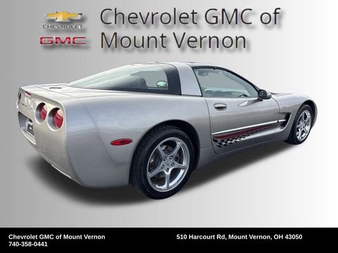 Used 2002 Chevrolet Corvette Coupe w/ Preferred Equipment Group2 image 5
