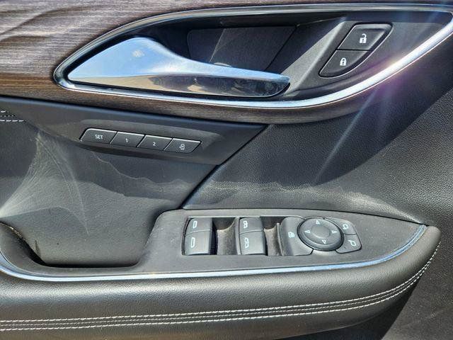 Used 2023 Buick Envision Avenir AWD/4WD image 12