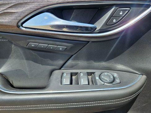 Used 2023 Buick Envision Avenir AWD/4WD image 12