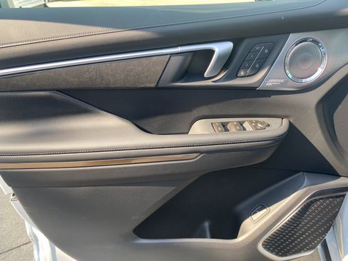 New 2026 Buick Enclave Avenir w/ Super Cruise Package image 8