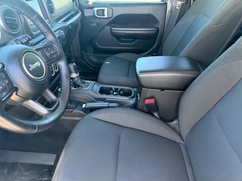Used 2021 Jeep Wrangler Unlimited Willys image 17