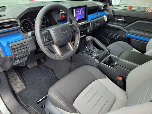 New 2024 Toyota Tacoma TRD Off-Road w/ TRD Off Road Upgrade Package AWD/4WD image 7