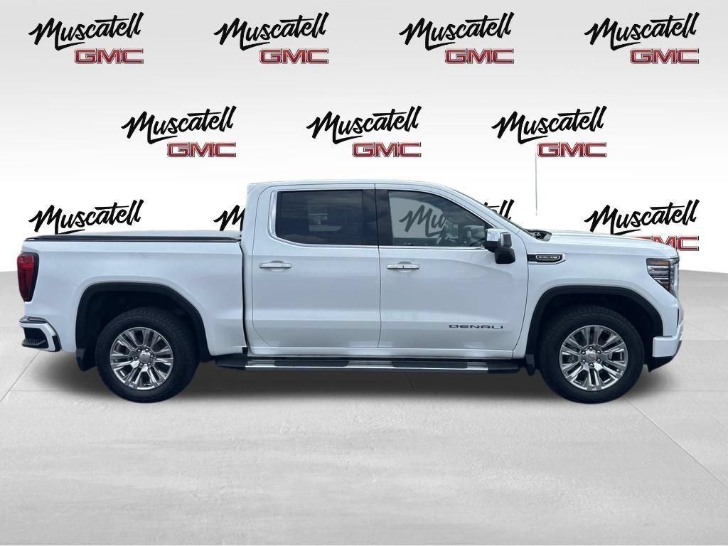 Used 2024 GMC Sierra 1500 Denali w/ Technology Package AWD/4WD image 2