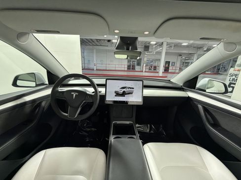 Used 2023 Tesla Model Y Long Range image 23