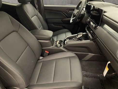 New 2026 Chevrolet Colorado LT w/ LT Convenience Package AWD/4WD image 23