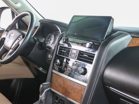 Used 2022 Nissan Armada SL w/ Captain's Chairs Package image 28