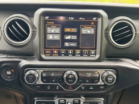 Used 2021 Jeep Wrangler Unlimited Sahara AWD/4WD image 25