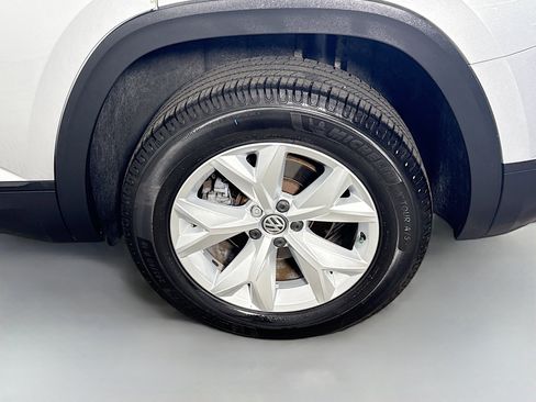 Used 2019 Volkswagen Atlas SE image 37