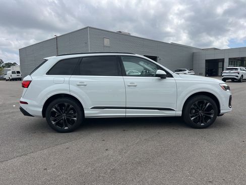 Used 2025 Audi Q7 3.0T Premium Plus w/ Premium Plus Package image 4