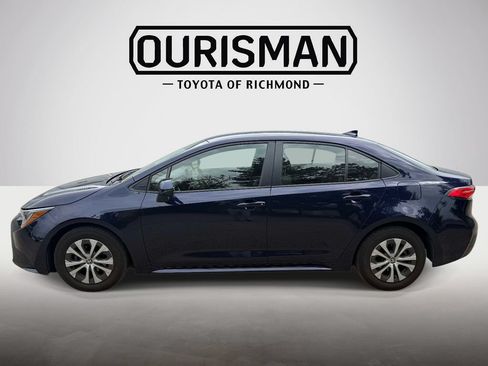 Used 2022 Toyota Corolla LE w/ Carpet Mat Package (TMS) FWD image 7