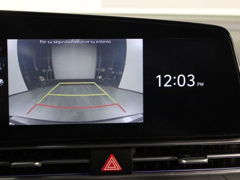 Certified 2024 Hyundai Elantra SEL FWD image 27