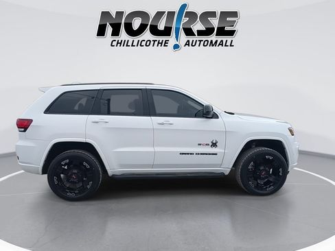 Used 2021 Jeep Grand Cherokee Laredo X image 9