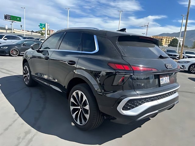 Certified 2026 Audi Q3 quattro 2.0T AWD/4WD image 5