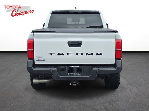 Used 2024 Toyota Tacoma SR AWD/4WD image 6