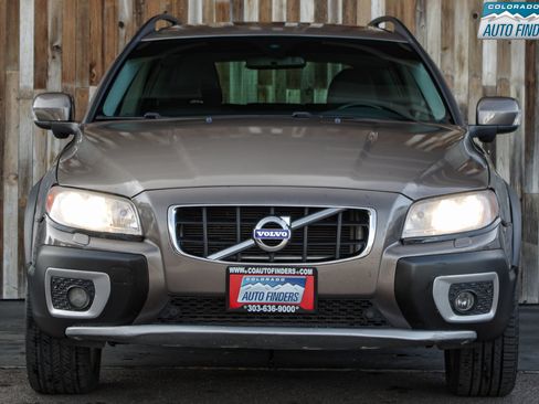 Used 2010 Volvo XC70 T6 image 6