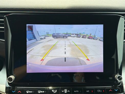 Used 2025 Jeep Wagoneer L Series II w/ 8-pass Seating Package AWD/4WD image 21