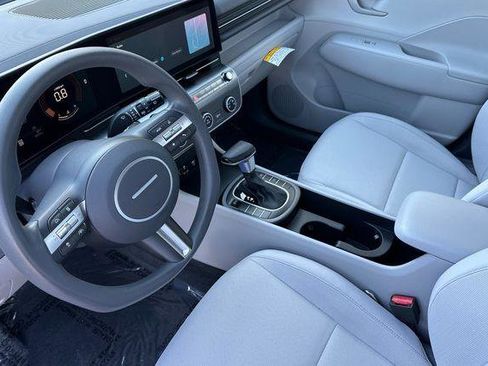 Certified 2026 Hyundai Kona SE image 10