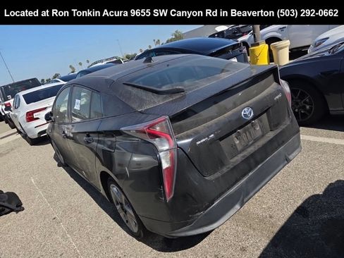Used 2017 Toyota Prius Three Touring w/ Carpet Mat Package FWD image 5