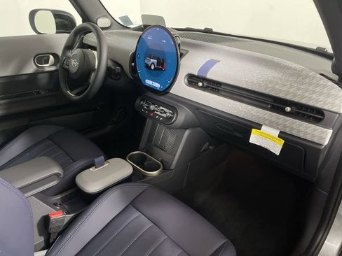 Certified 2025 MINI Cooper S image 15