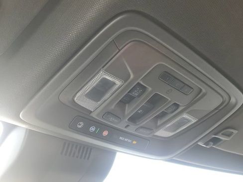 Used 2023 GMC Sierra 1500 Denali image 12