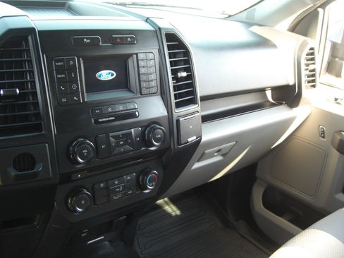 Used 2018 Ford F150 XL w/ Equipment Group 101A Mid image 7